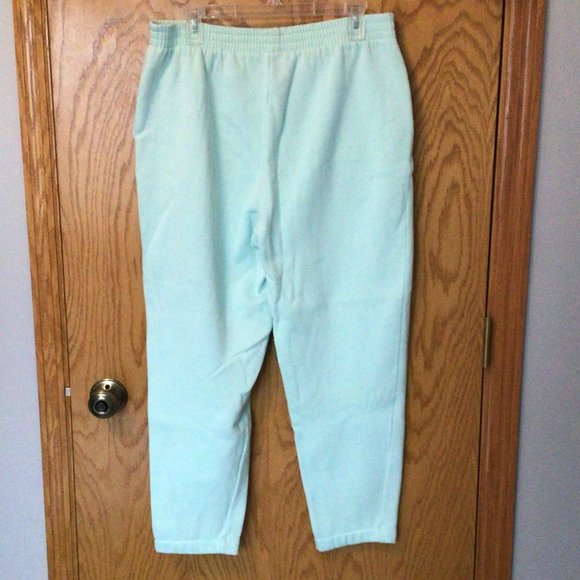 Lindsey Blake - Mint green sweatpants - Picture 3 of 5